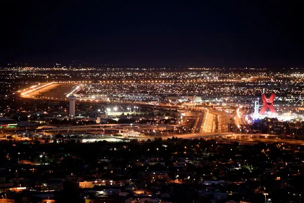 Faa Shuts Down Airspace Over El Paso For 10 Days Cites National Defense Threatens Deadly Force