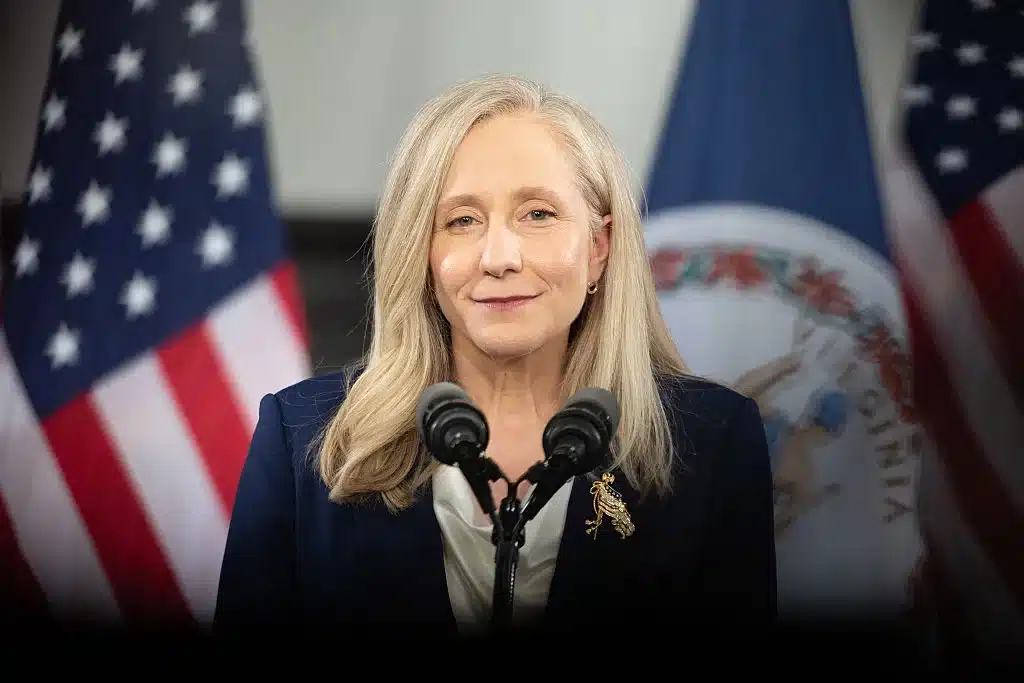 Democrat Governor Caught Red Handed Stealing Credit For Republicans Economic Wins