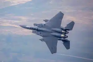 DEVELOPING: Trump Orchestrates Bold Recovery Mission After Iran Downs American F-15 in Hostile Airspace