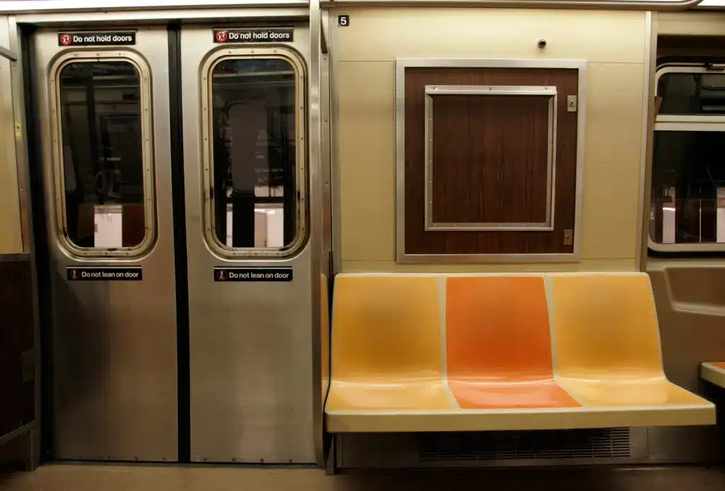 Nyc Subway Rider Stabbed In Broad Daylight As Transit Violence Explodes
