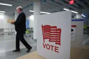 Virginia Voters Narrowly Back New District Lines That May Shift House Control to Democrats